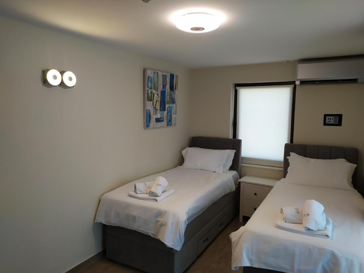 Hotel Петрчане Екстер'єр фото