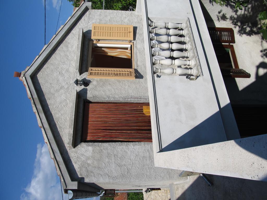 Hotel Петрчане Екстер'єр фото